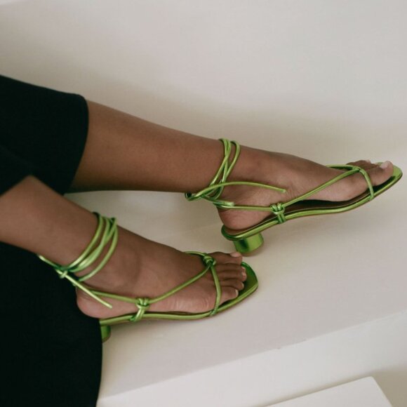 LOQ Shoes - Dora sandals